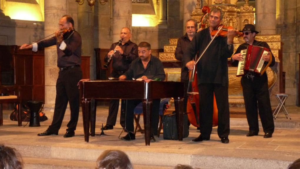 VOIX ET MUSIQUES TSIGANE